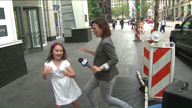 Ana Belaval, daughter sing and dance to Taylor Swift’s ‘Shake It Off’