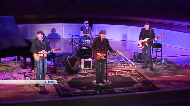 BoDeans perform LIVE on WGN Morning News