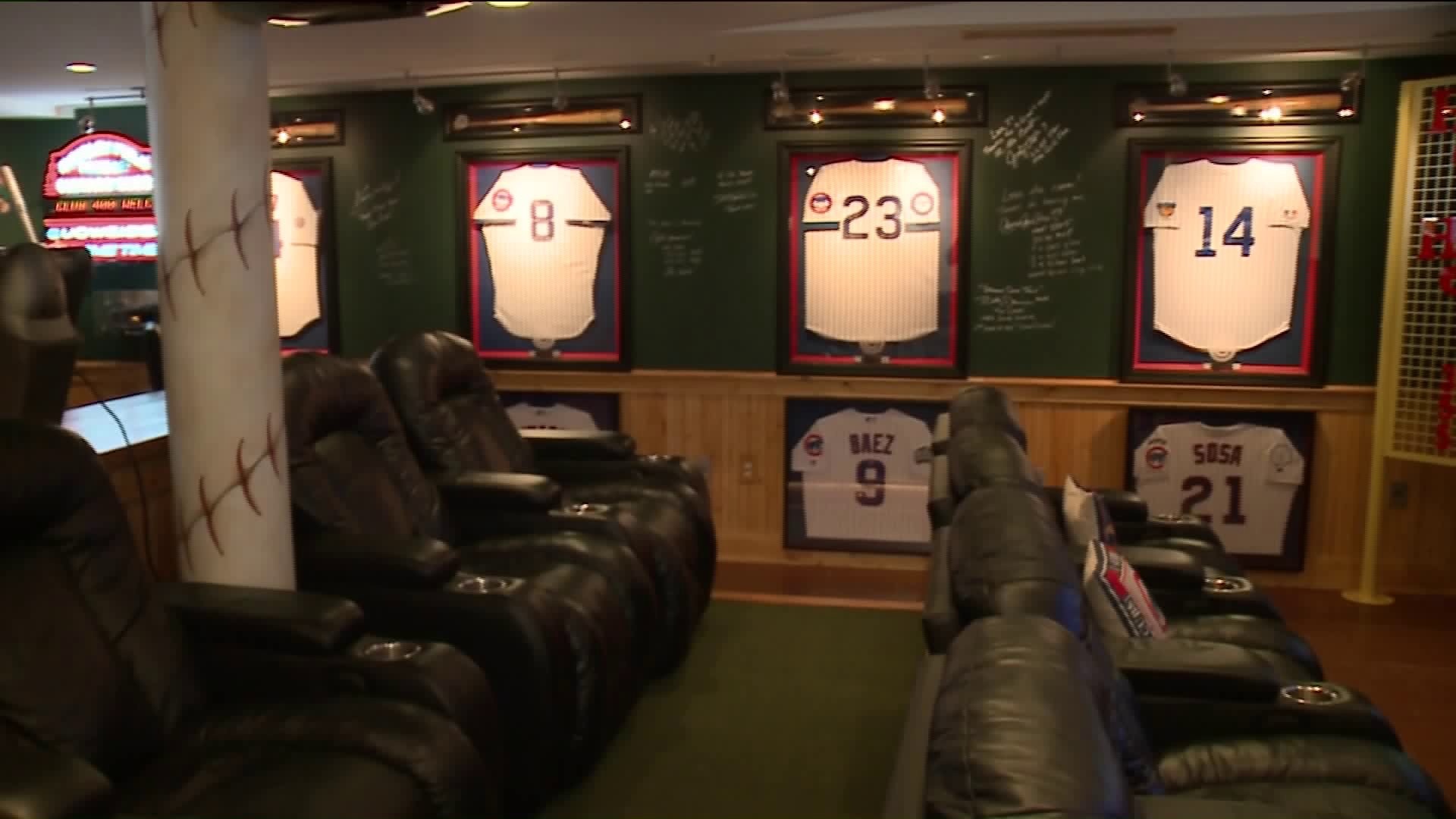 Around Town visits a Cubs’ fan’s paradise at Club 400