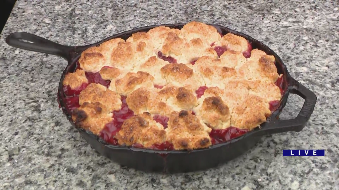 Around Town makes strawberry-rhubarb cobbler at The Chopping Block