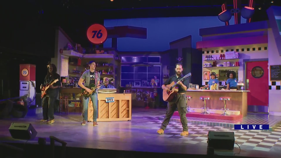 Around Town checks out Porchlight Music Theatre’s ‘Pump Boys & Dinettes’